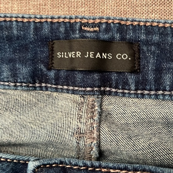Silver Jeans Size 16 Avery Slim Boot Cut Dark Wash High Rise - Picture 3 of 9